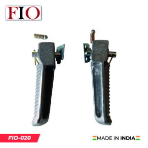 REPOSAPIÉS TRASERO (IZQUIERDO Y DERECHO) FZ 250 /RFA-563